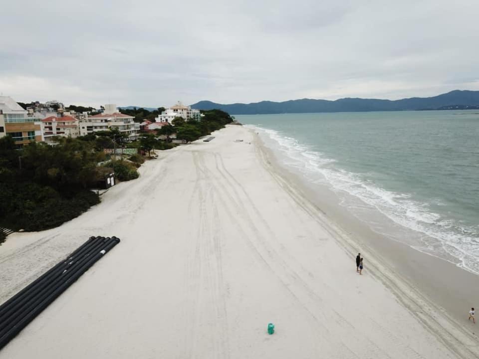Apartamento Cobertura Gourmet A 300mts Da De Canasvieiras Norte Da Ilha De Floripa
